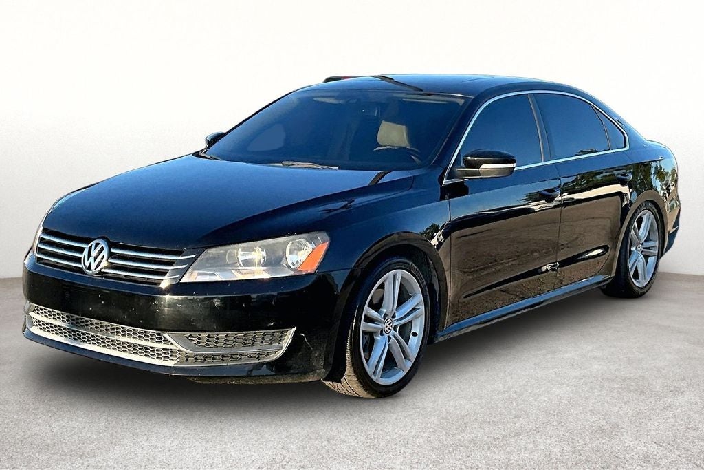 2014 Volkswagen Passat 1.8T SE w/Sunroof/Nav