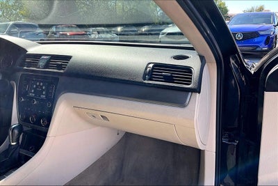 2014 Volkswagen Passat 1.8T SE w/Sunroof/Nav