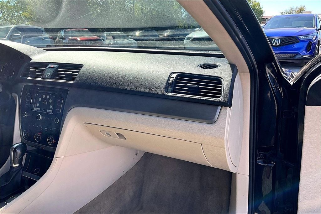 2014 Volkswagen Passat 1.8T SE w/Sunroof/Nav