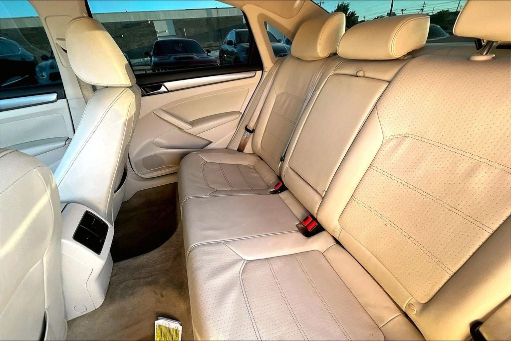 2014 Volkswagen Passat 1.8T SE w/Sunroof/Nav