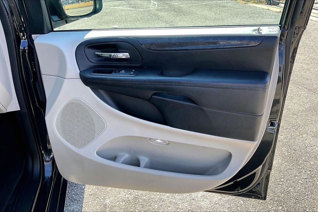 2015 Dodge Grand Caravan SE