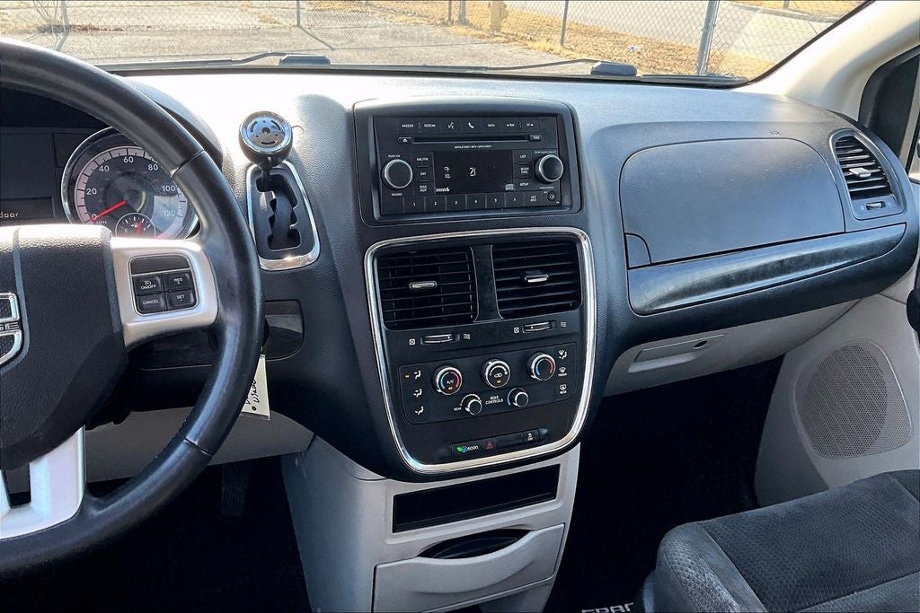 2015 Dodge Grand Caravan SE