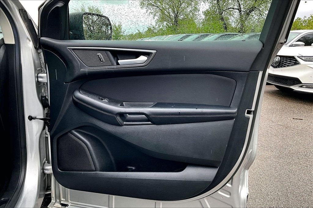 2016 Ford Edge SE