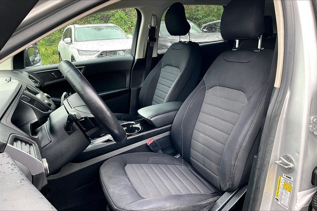 2016 Ford Edge SE