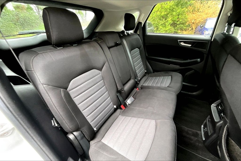 2016 Ford Edge SE