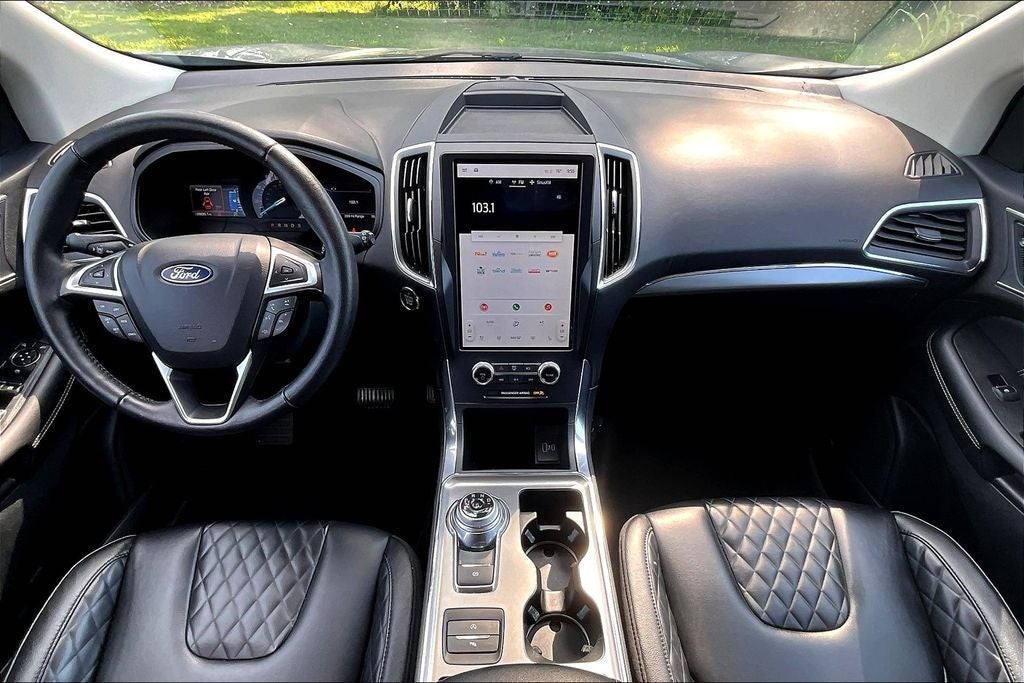 2024 Ford Edge Titanium
