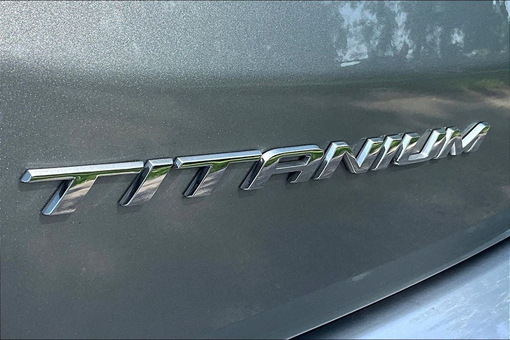 2024 Ford Edge Titanium