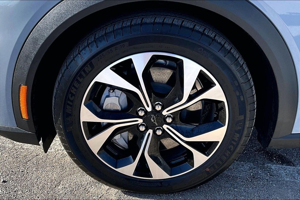 2025 Ford Mustang Mach-E Select