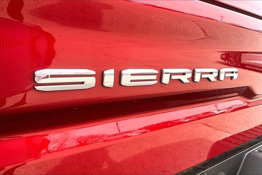 2025 GMC Sierra 1500 AT4