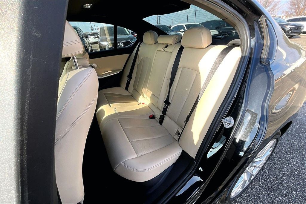 2023 BMW 3 Series 330e iPerformance