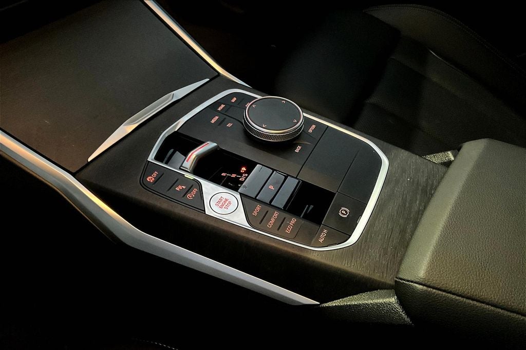 2023 BMW 3 Series 330i xDrive