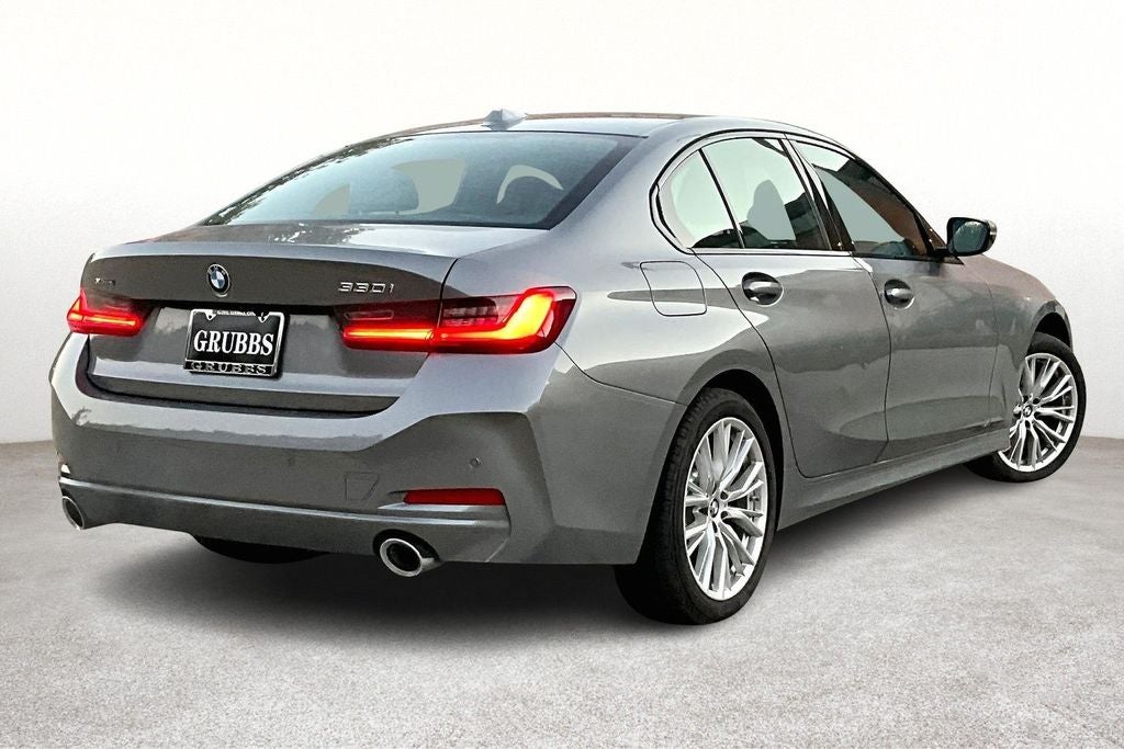 2023 BMW 3 Series 330i xDrive