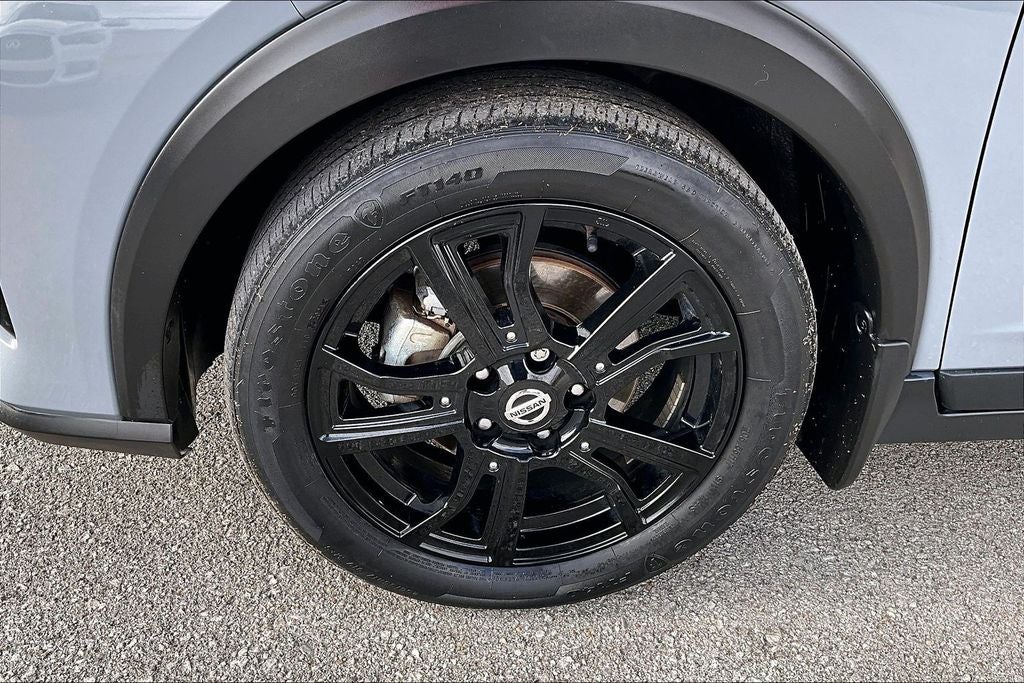 2021 Nissan Kicks SR