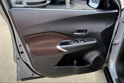 2021 Nissan Kicks SR