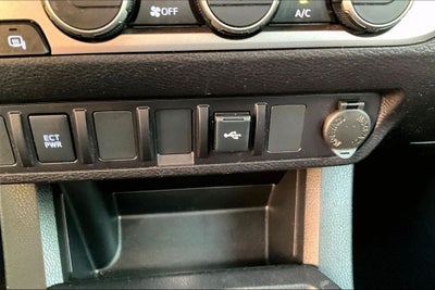 2022 Toyota Tacoma SR V6