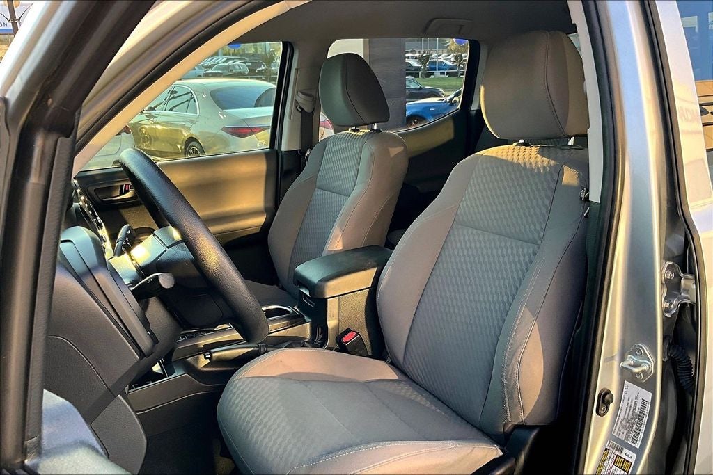 2022 Toyota Tacoma SR V6