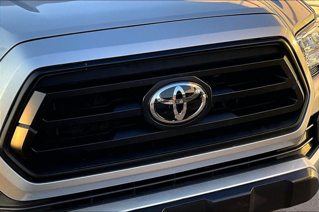 2022 Toyota Tacoma SR V6