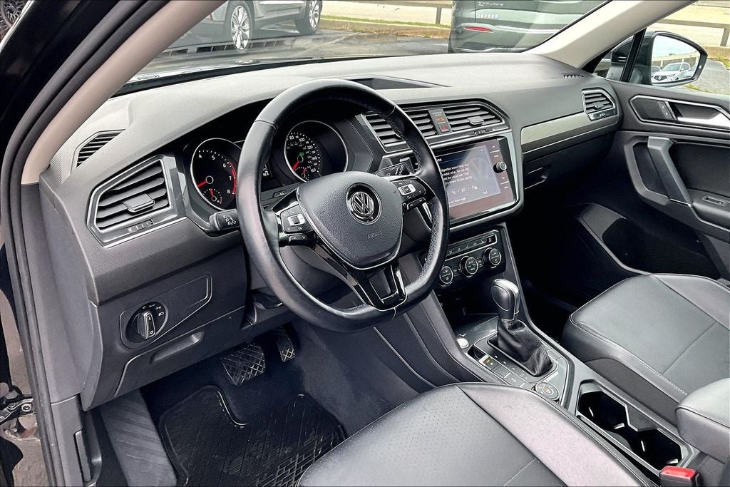 2018 Volkswagen Tiguan 2.0T SEL 4Motion