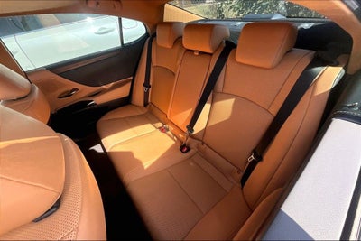 2022 Lexus ES 350