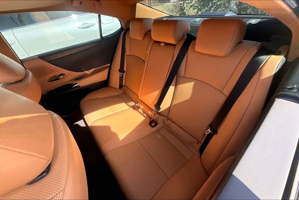 2022 Lexus ES 350