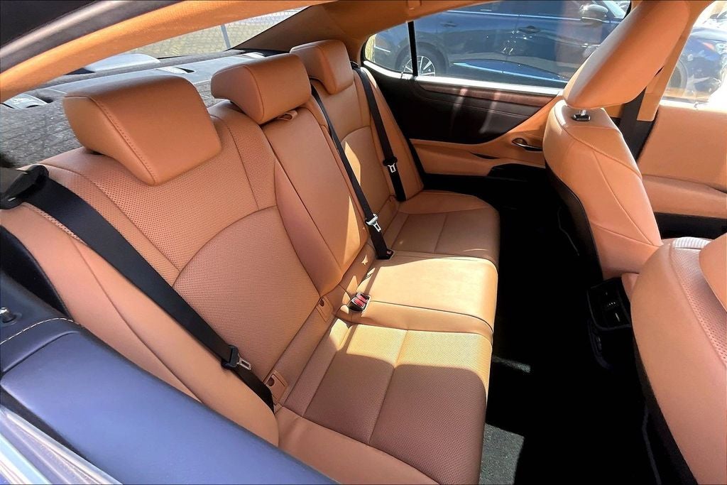 2022 Lexus ES 350