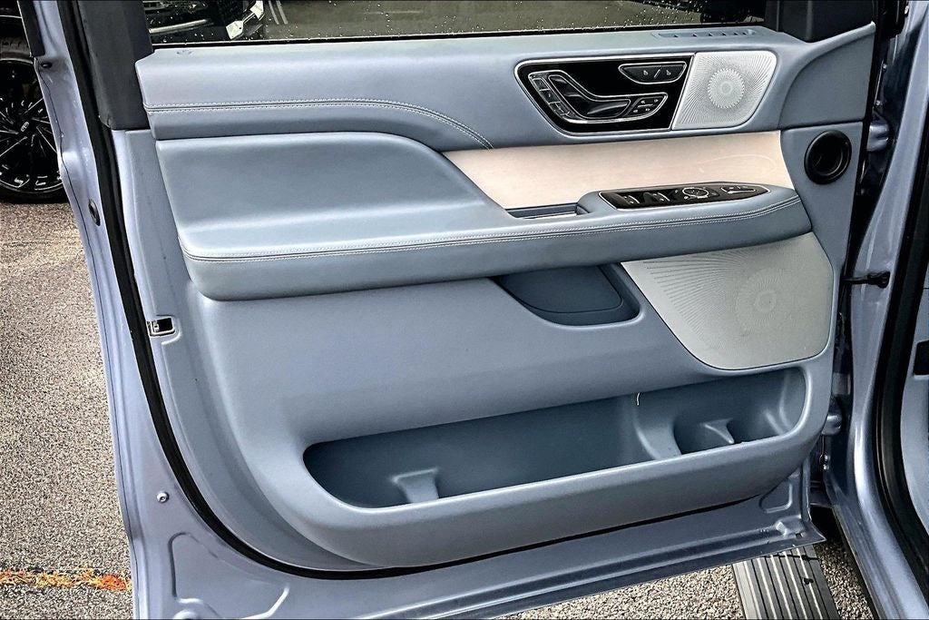 2024 Lincoln Navigator L Black Label