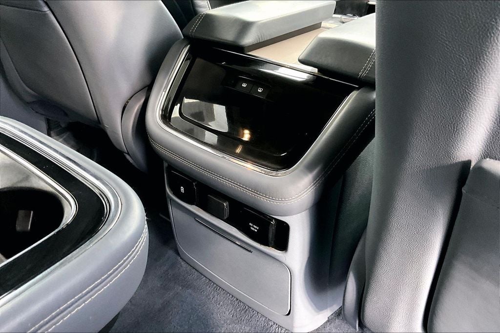 2024 Lincoln Navigator L Black Label