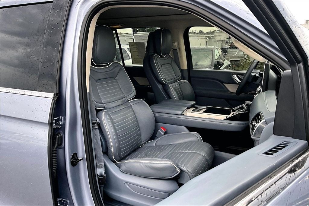 2024 Lincoln Navigator L Black Label