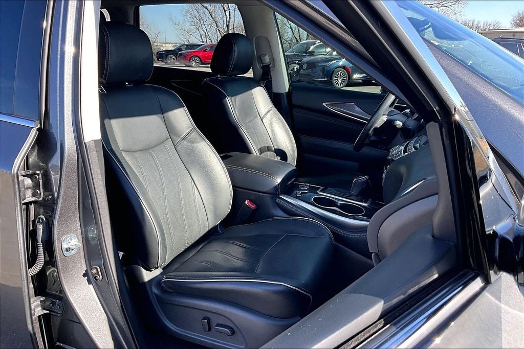 2019 INFINITI QX60 LUXE