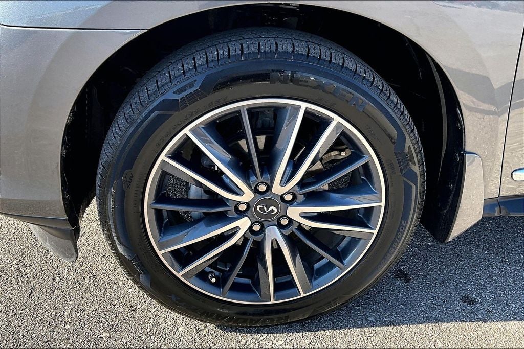 2019 INFINITI QX60 LUXE