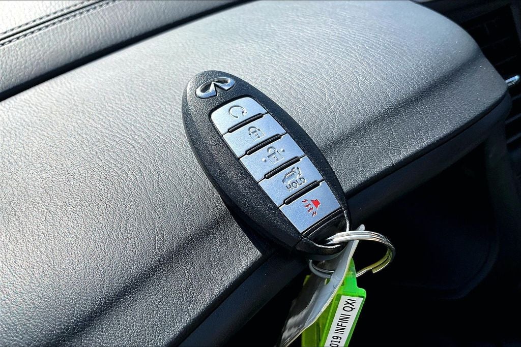 2019 INFINITI QX60 LUXE