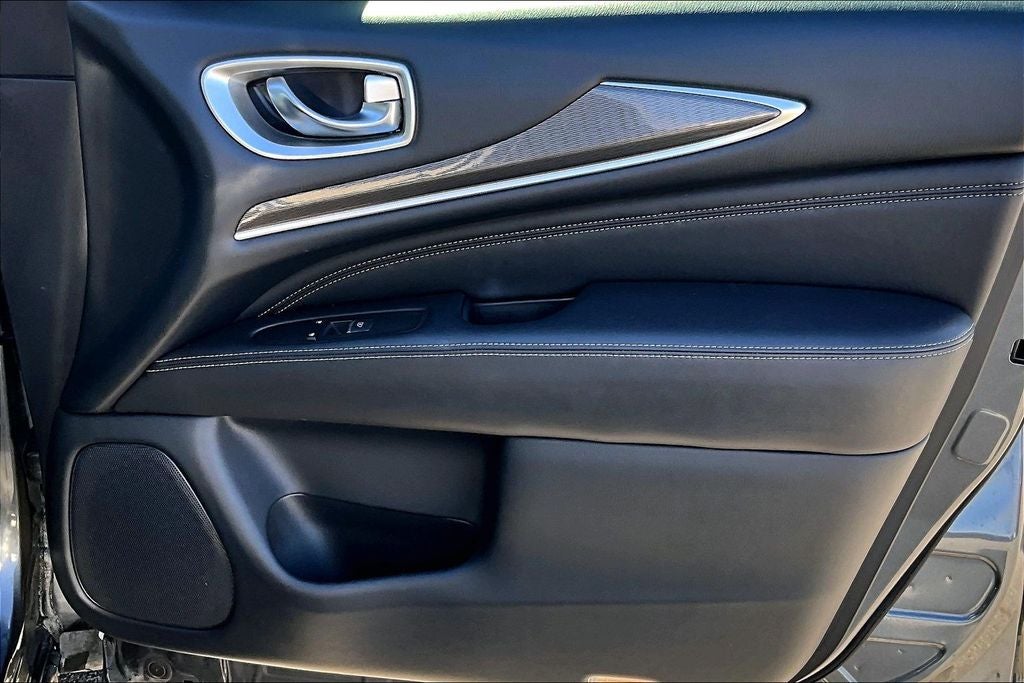 2019 INFINITI QX60 LUXE