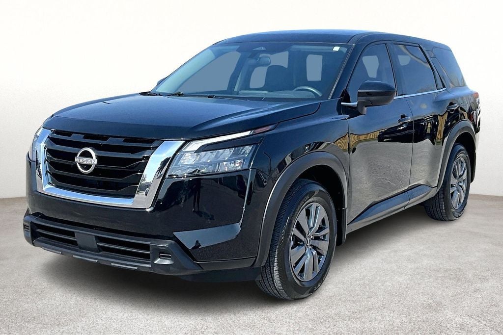 2025 Nissan Pathfinder S
