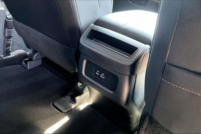 2025 Nissan Pathfinder S