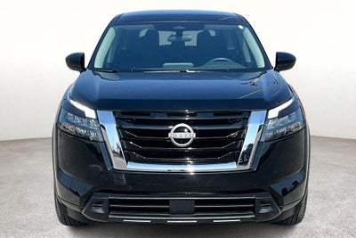 2025 Nissan Pathfinder S