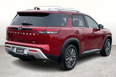 2024 Nissan Pathfinder SL