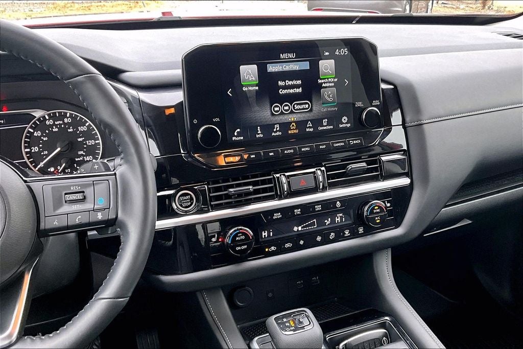 2024 Nissan Pathfinder SL
