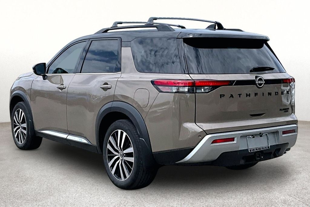 2024 Nissan Pathfinder Platinum