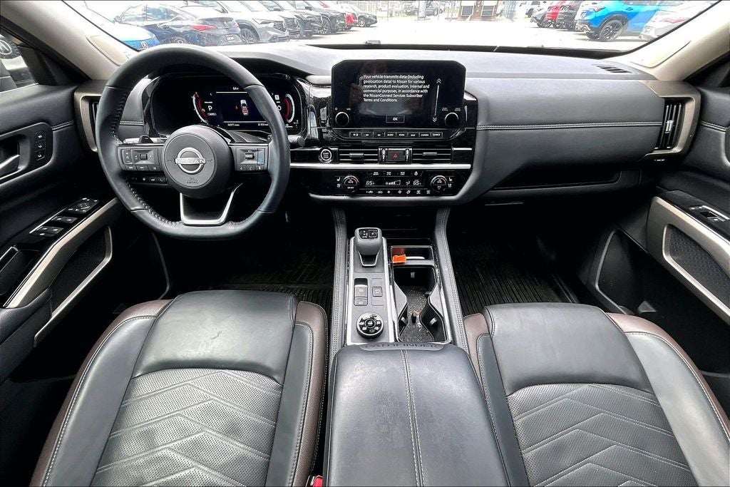 2024 Nissan Pathfinder Platinum