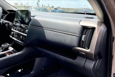 2024 Nissan Pathfinder Platinum