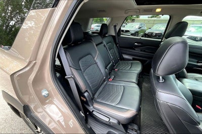 2024 Nissan Pathfinder Platinum