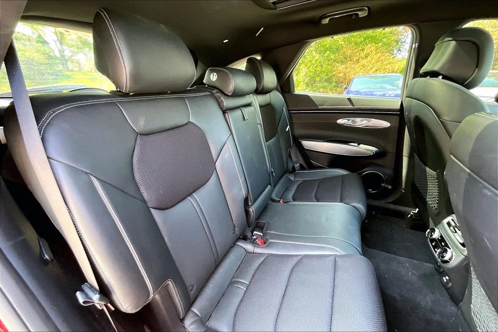 2024 Genesis GV70 2.5T
