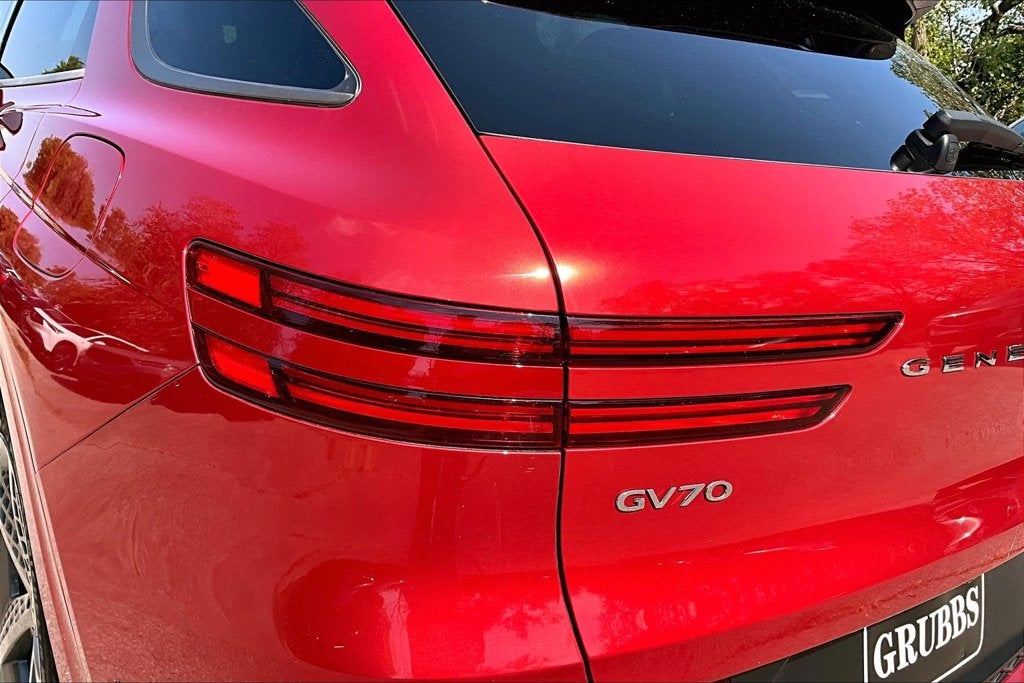 2024 Genesis GV70 2.5T