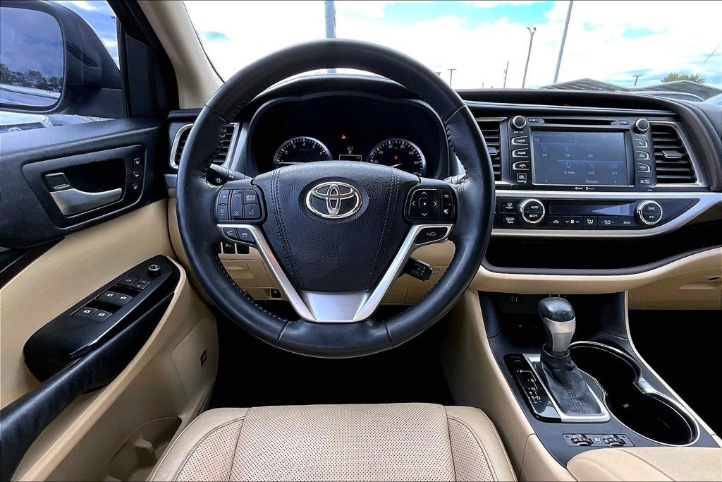 2015 Toyota Highlander Limited Platinum V6