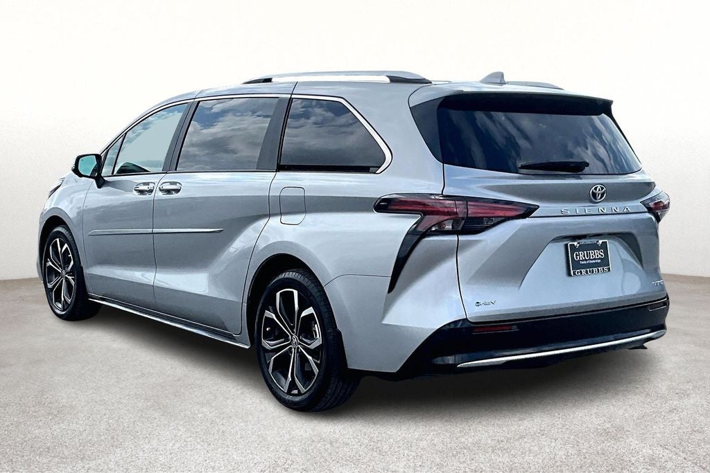 2025 Toyota Sienna Platinum 7 Passenger