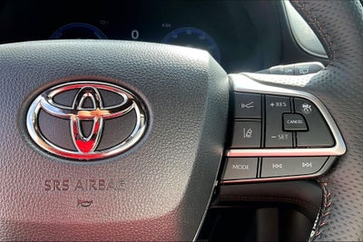 2025 Toyota Sienna Platinum 7 Passenger