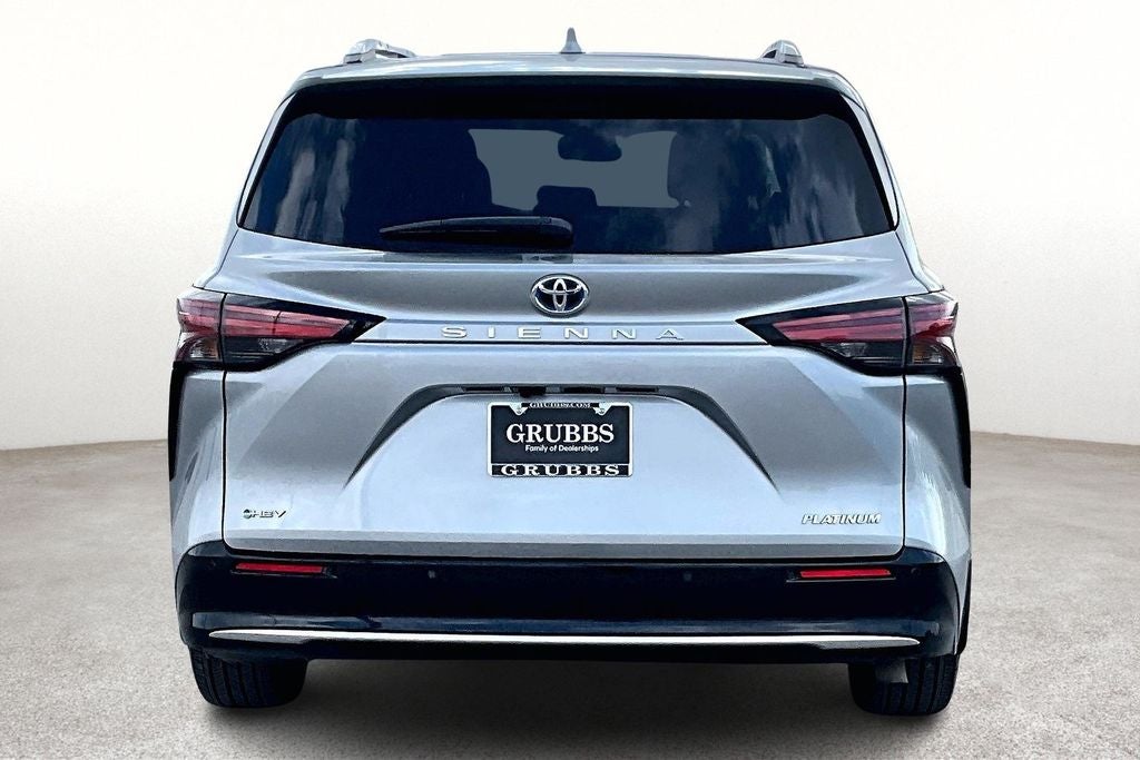 2025 Toyota Sienna Platinum 7 Passenger