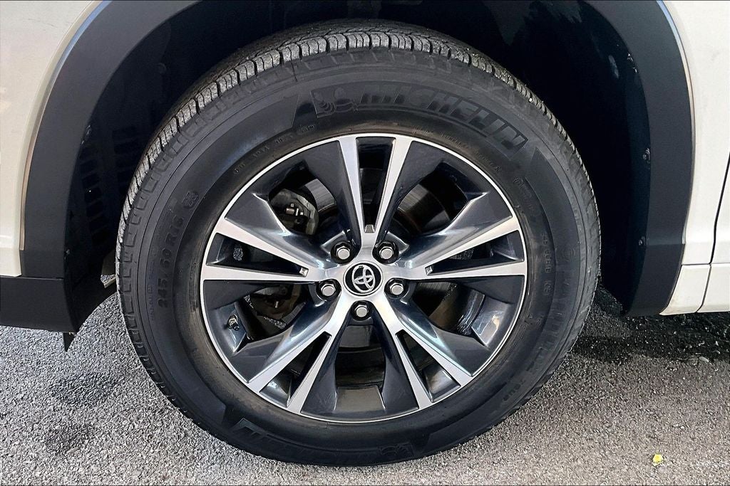 2016 Toyota Highlander XLE V6