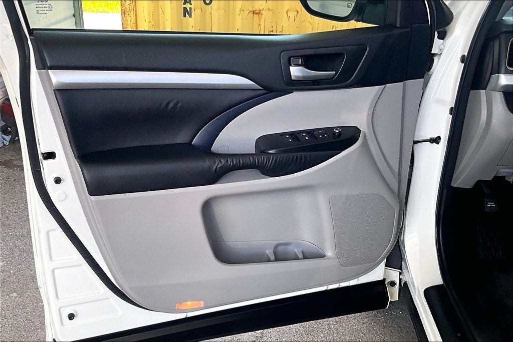 2016 Toyota Highlander XLE V6