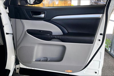 2016 Toyota Highlander XLE V6